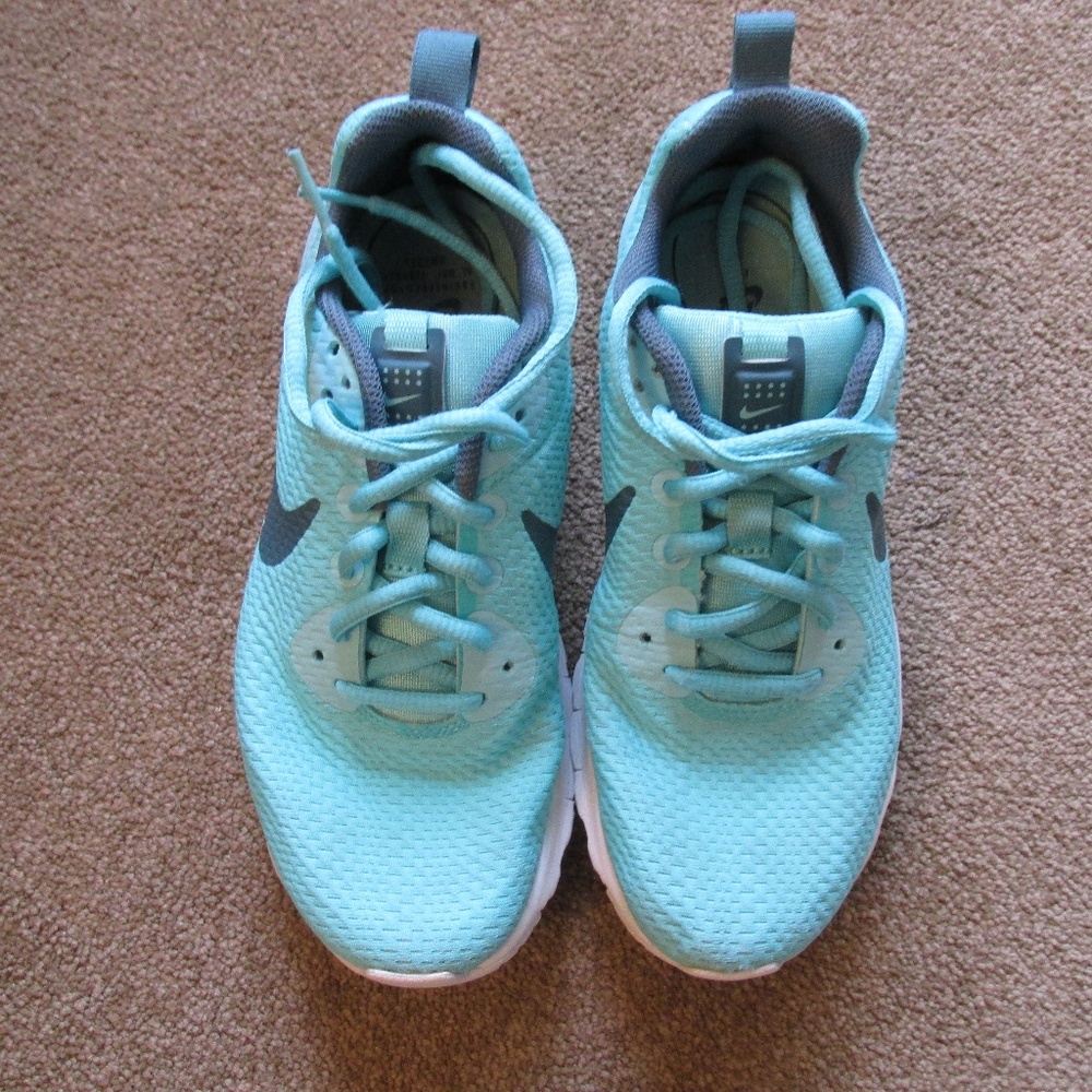 NIKE AIR MAX  SNEAKERS